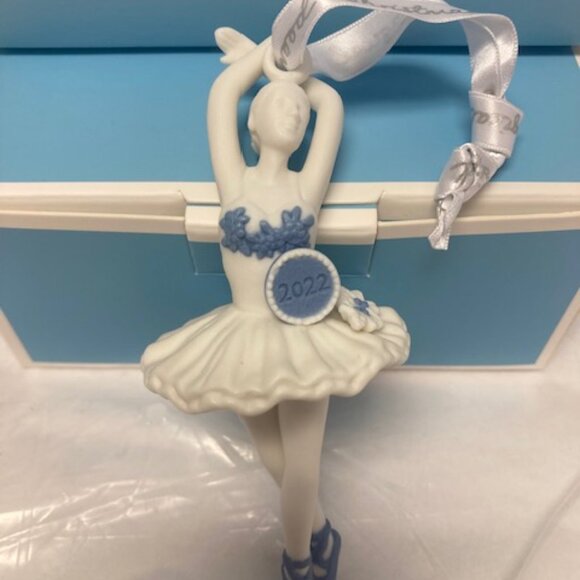 Wedgwood Ballerina - Picture 1 of 4